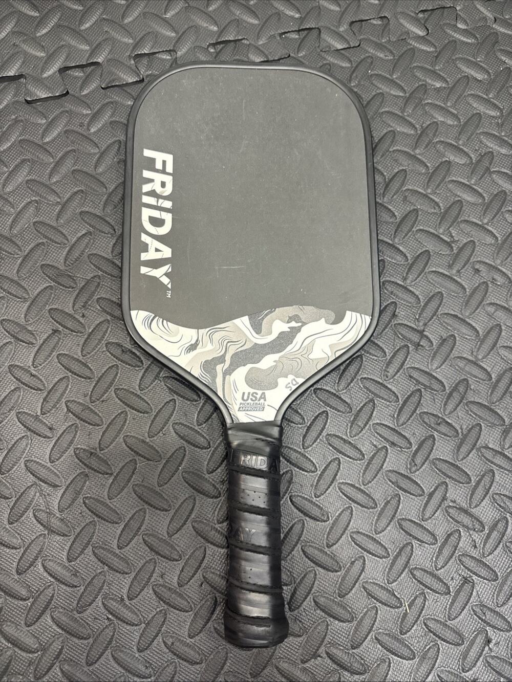 Friday FRIDAY-LABS-03 Pickleball Paddle USA Pickleball Approved Black Used ~